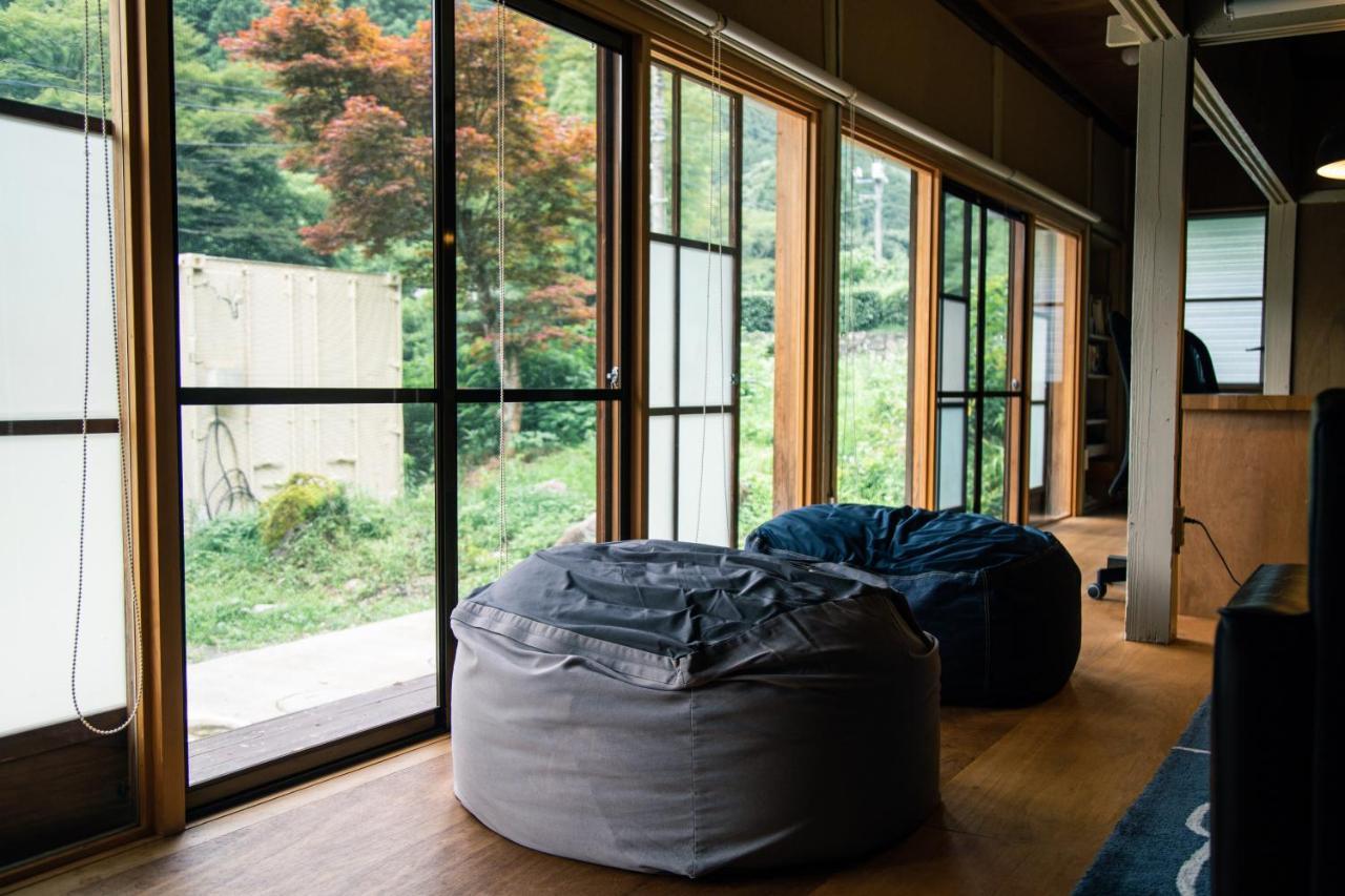 山の中の一棟貸切宿 五番地 Nambu (Yamanashi) Екстериор снимка