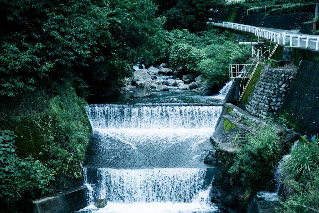 山の中の一棟貸切宿 五番地 Nambu (Yamanashi) Екстериор снимка