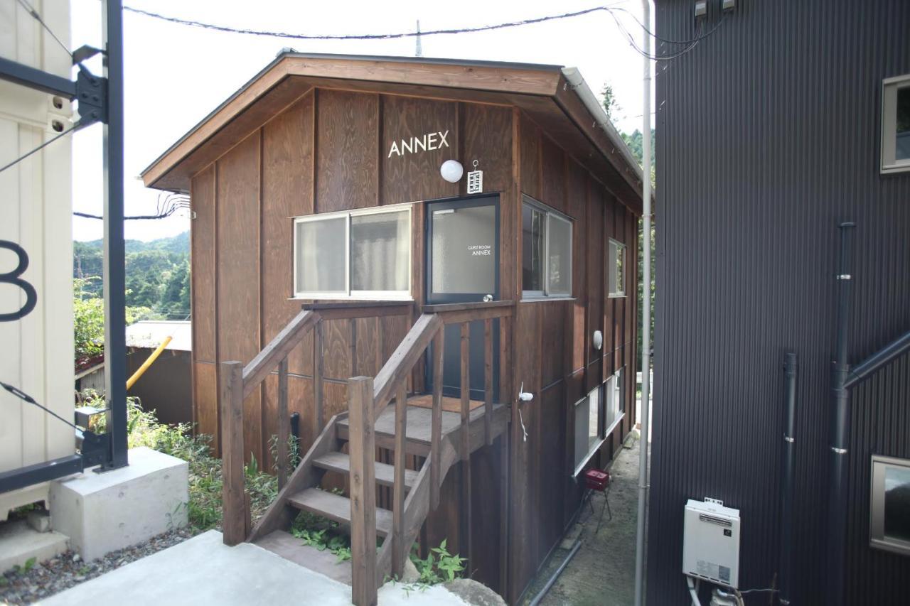 山の中の一棟貸切宿 五番地 Nambu (Yamanashi) Екстериор снимка